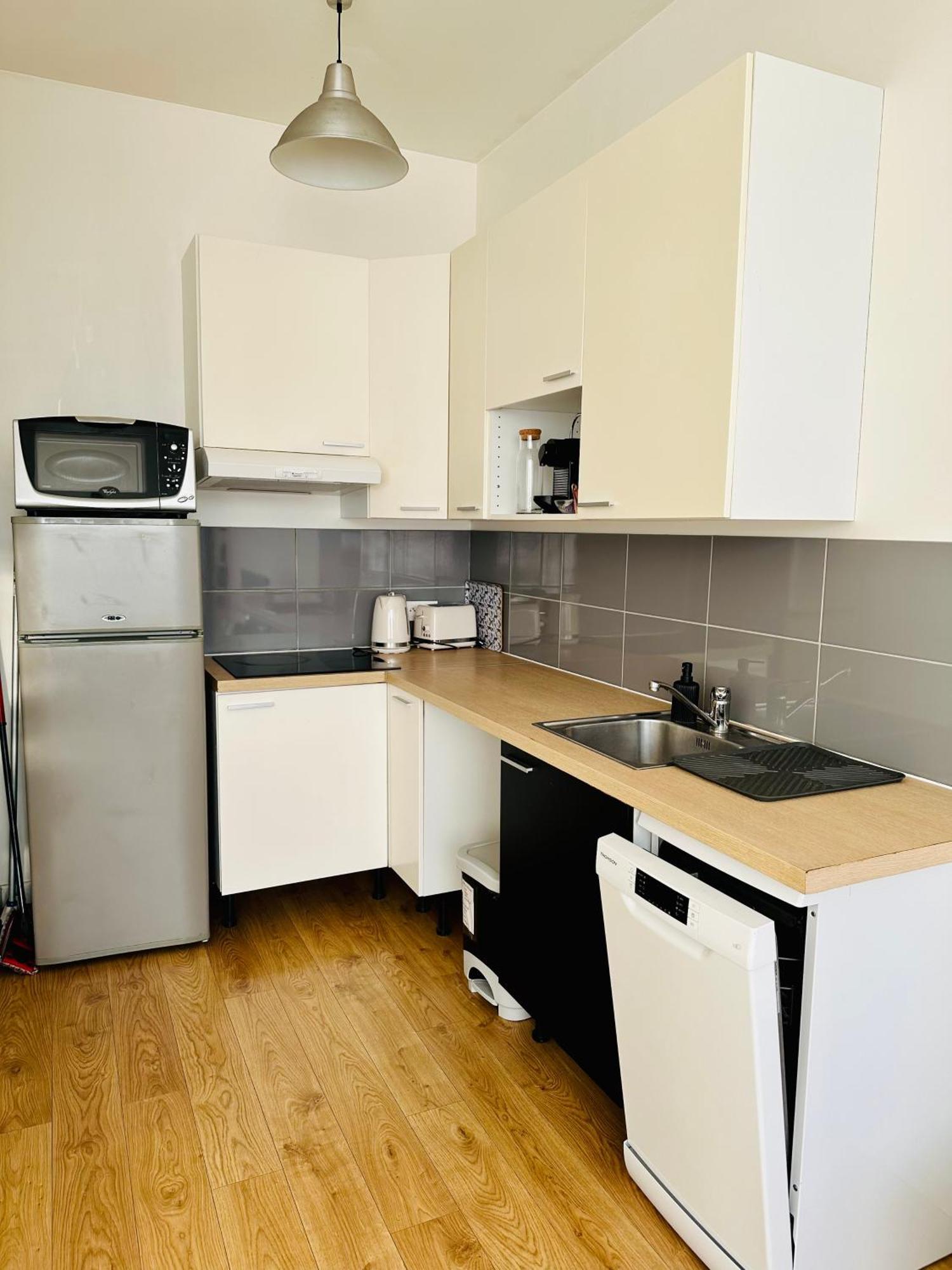Maison 50 M2, A 5 Minutes De Paris Et Ideal Pour Disney Montreuil  Extérieur photo